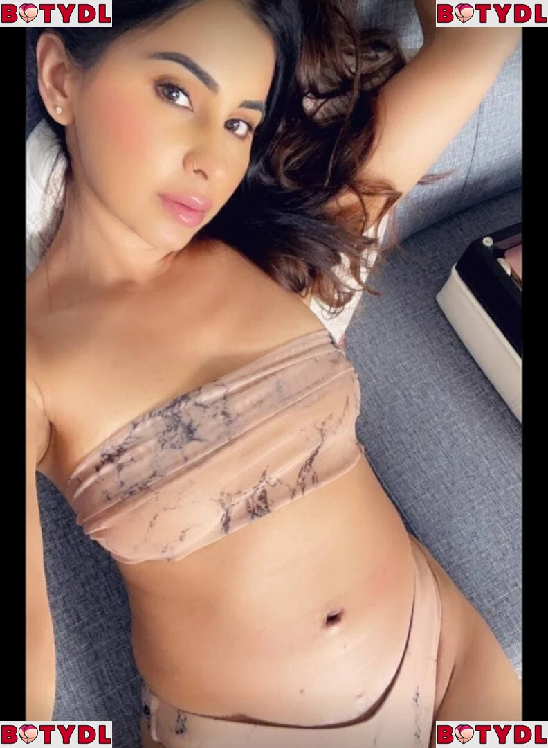 Meetii Kalher Onlyfans Photo Gallery 