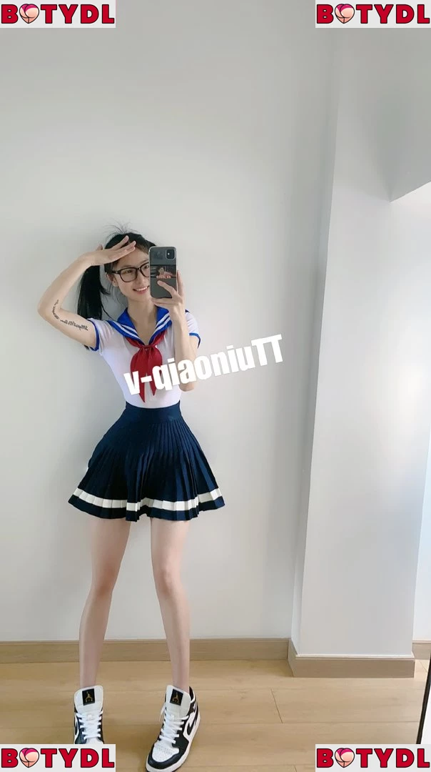 QiaoniuTT Onlyfans Photo Gallery 