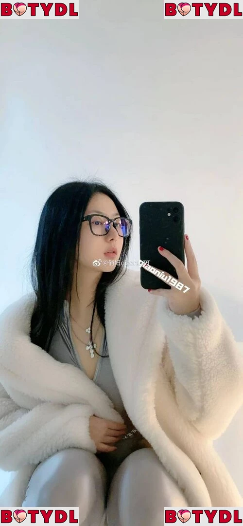 QiaoniuTT Onlyfans Photo Gallery 