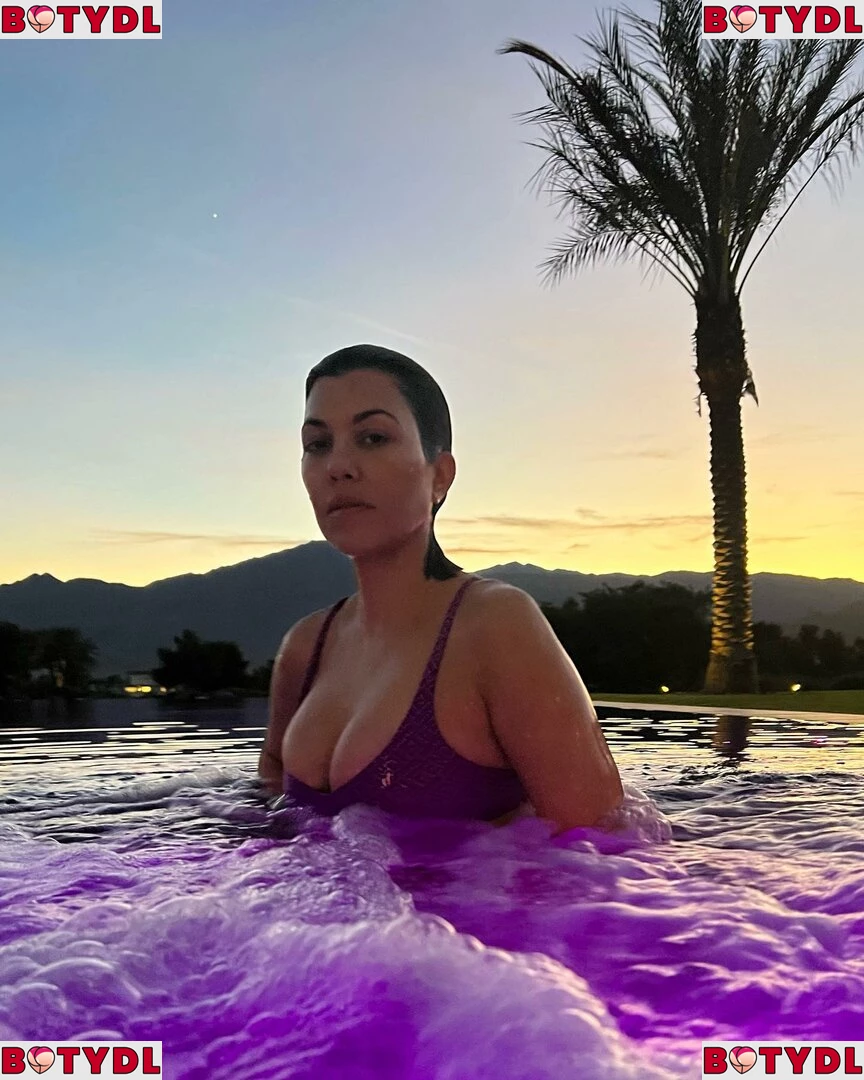 Kourtney Kardashian Onlyfans Photo Gallery 