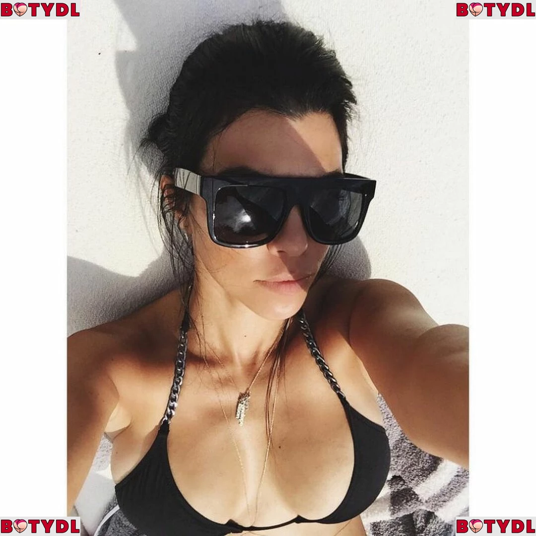 Kourtney Kardashian Onlyfans Photo Gallery 