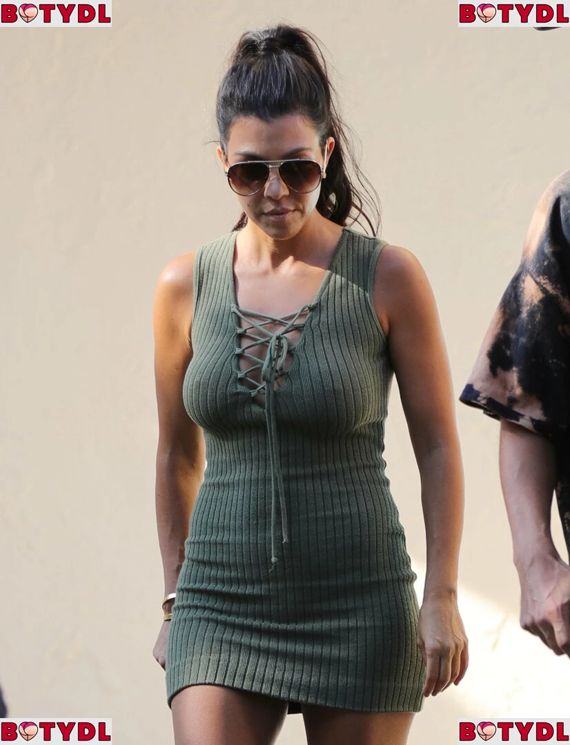 Kourtney Kardashian Onlyfans Photo Gallery 