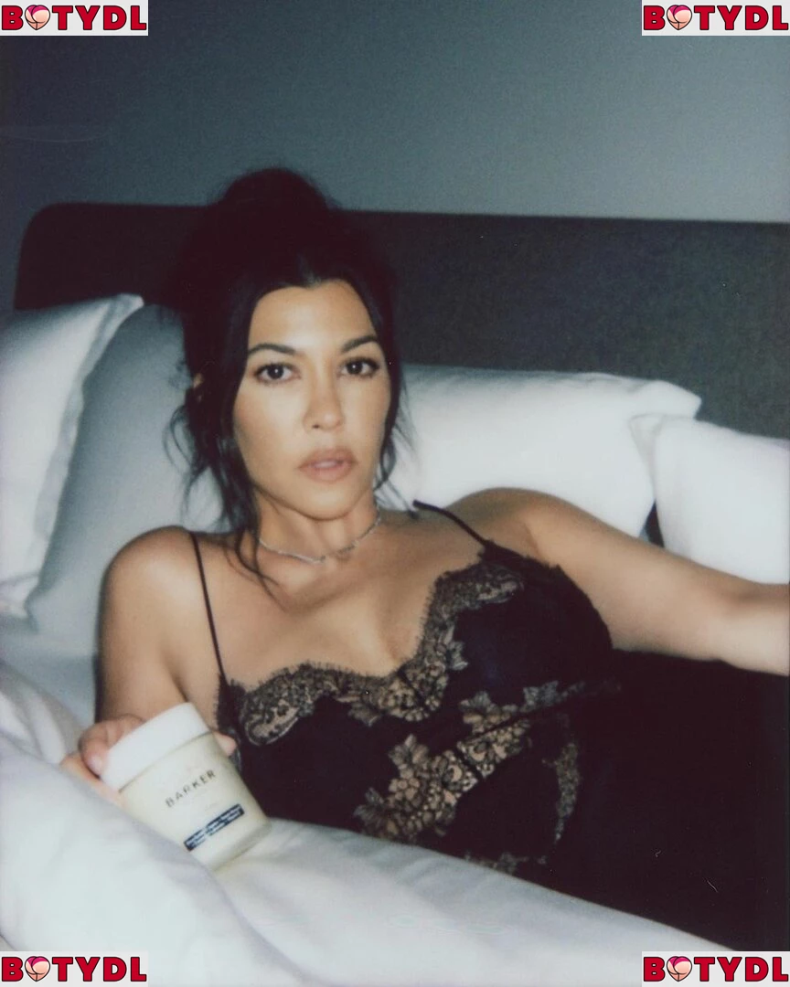 Kourtney Kardashian Onlyfans Photo Gallery 