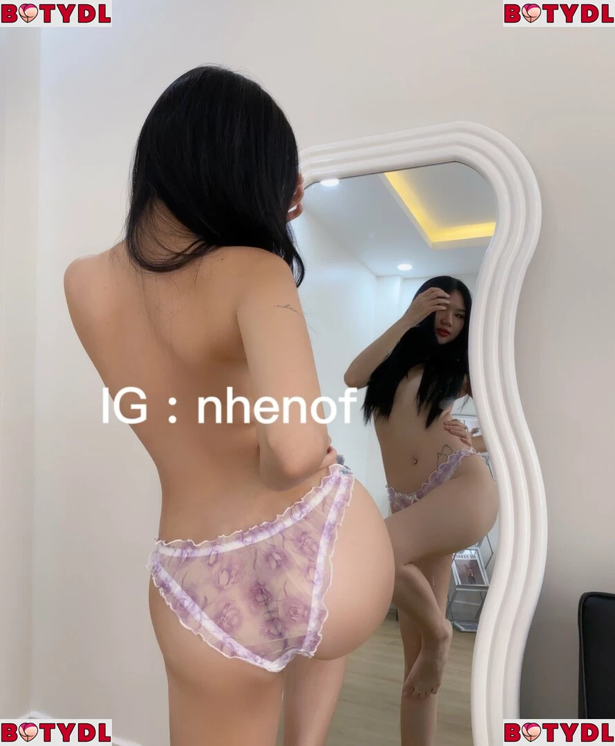 Thanh Nhen Onlyfans Photo Gallery 