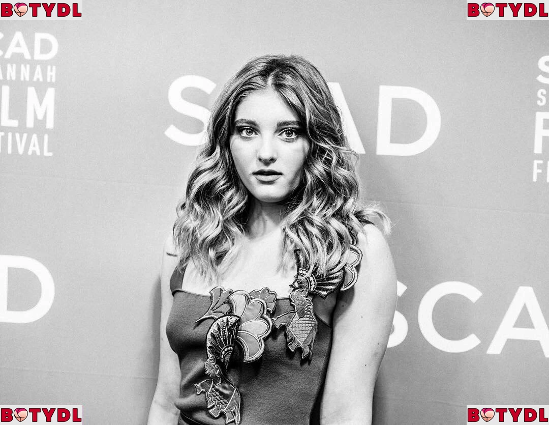 Willow Shields Onlyfans Photo Gallery 