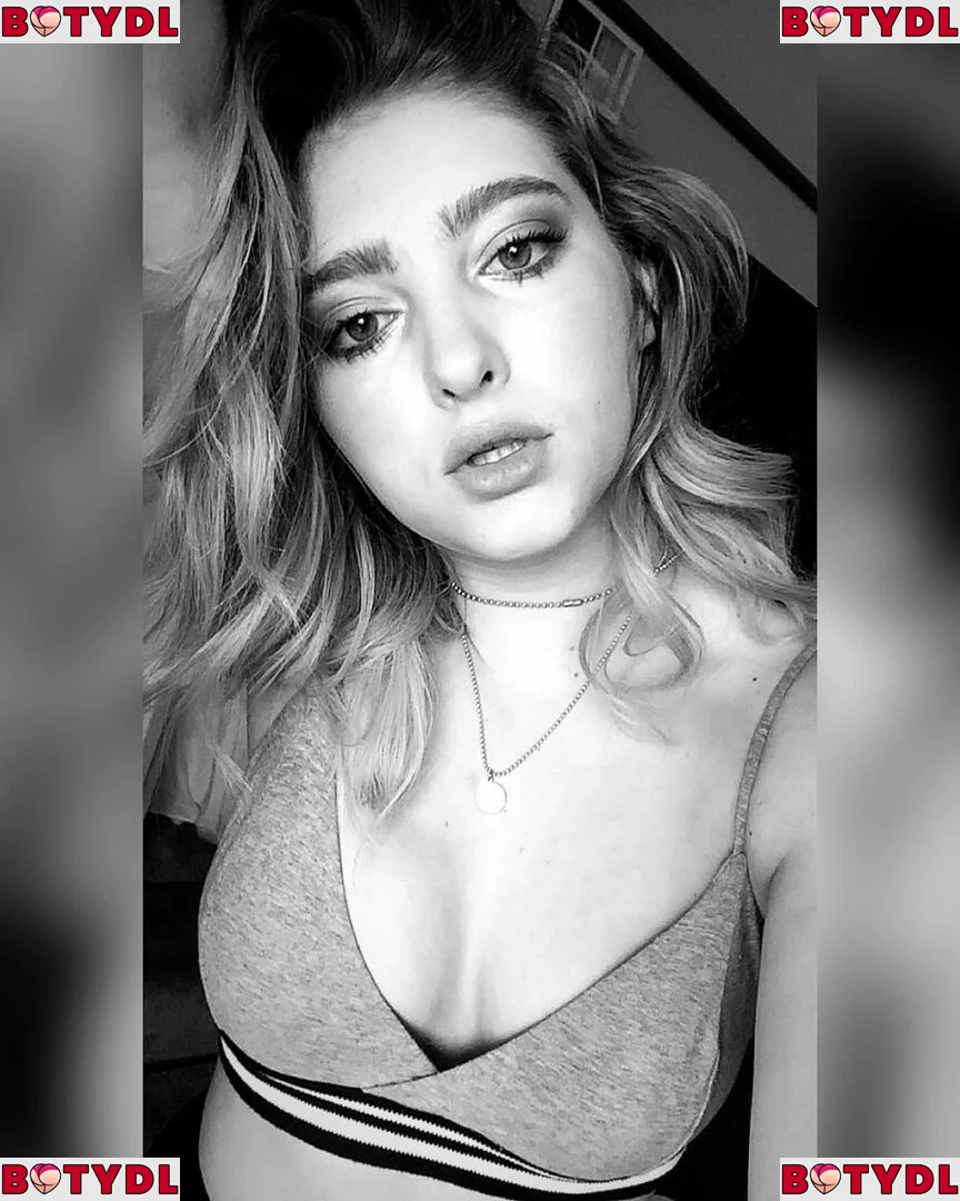 Willow Shields Onlyfans Photo Gallery 