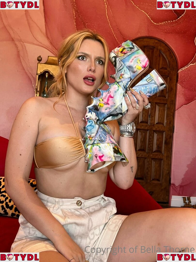 Bella Thorne Onlyfans Photo Gallery 