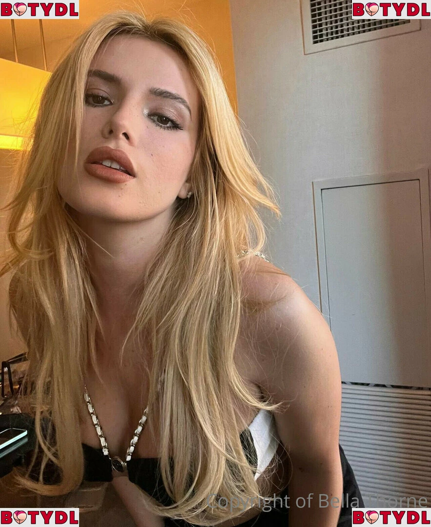 Bella Thorne Onlyfans Photo Gallery 