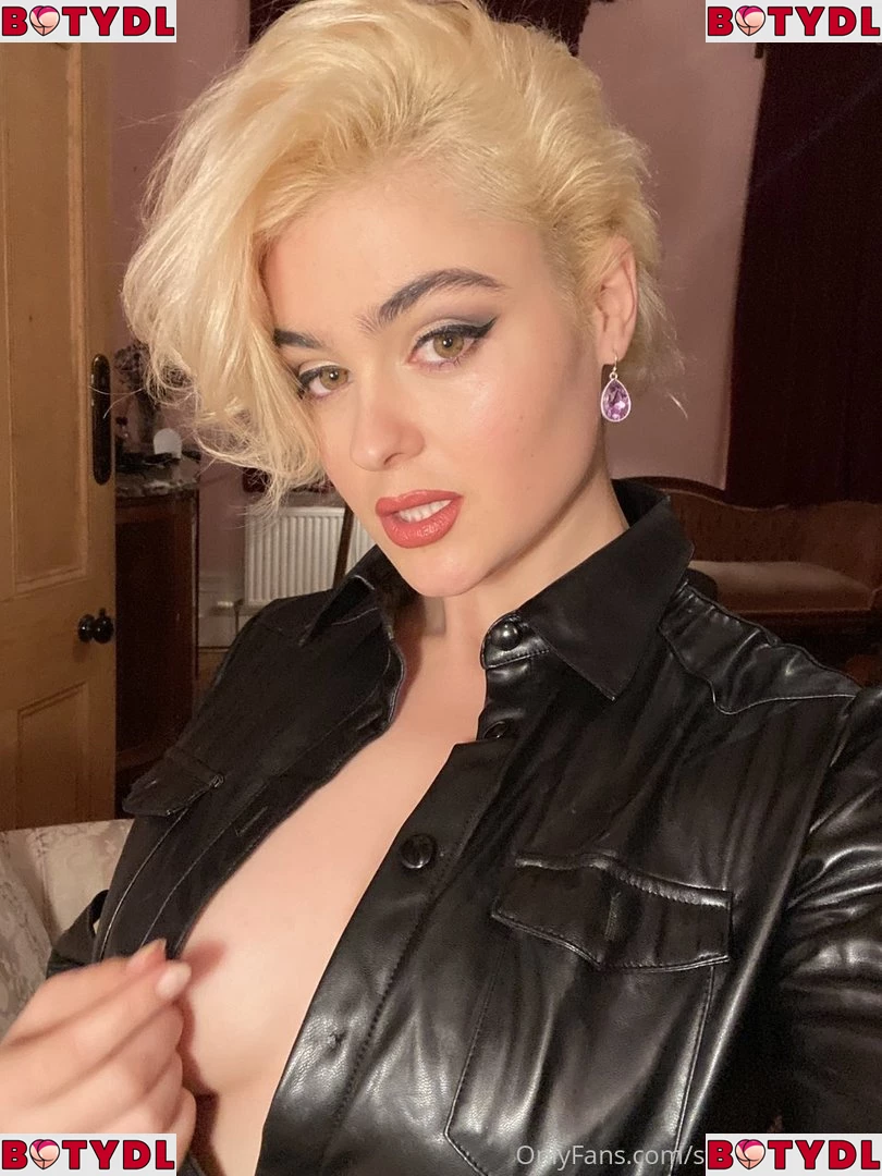 Stefania Ferrario Onlyfans Photo Gallery 