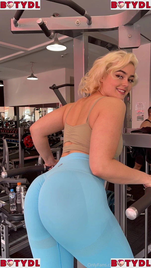 Stefania Ferrario Onlyfans Photo Gallery 