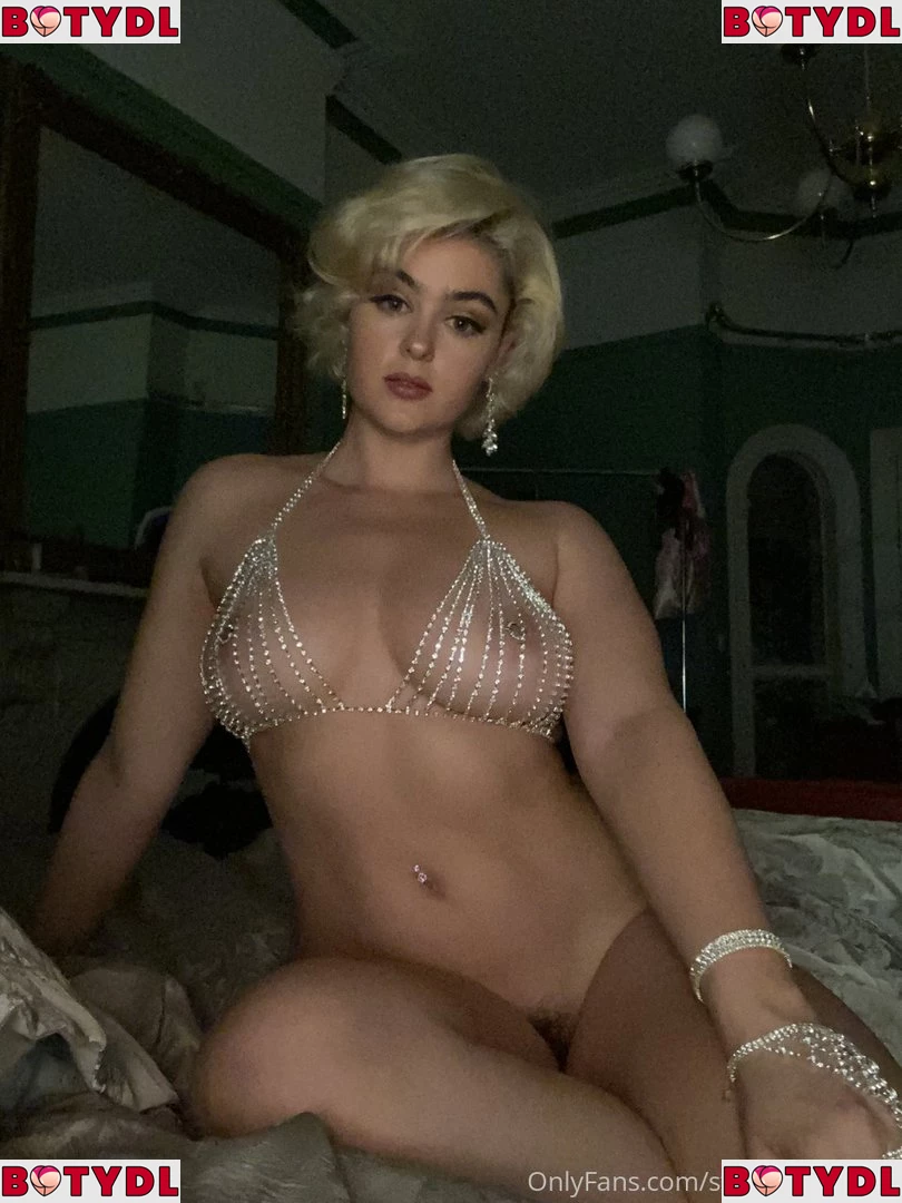 Stefania Ferrario Onlyfans Photo Gallery 