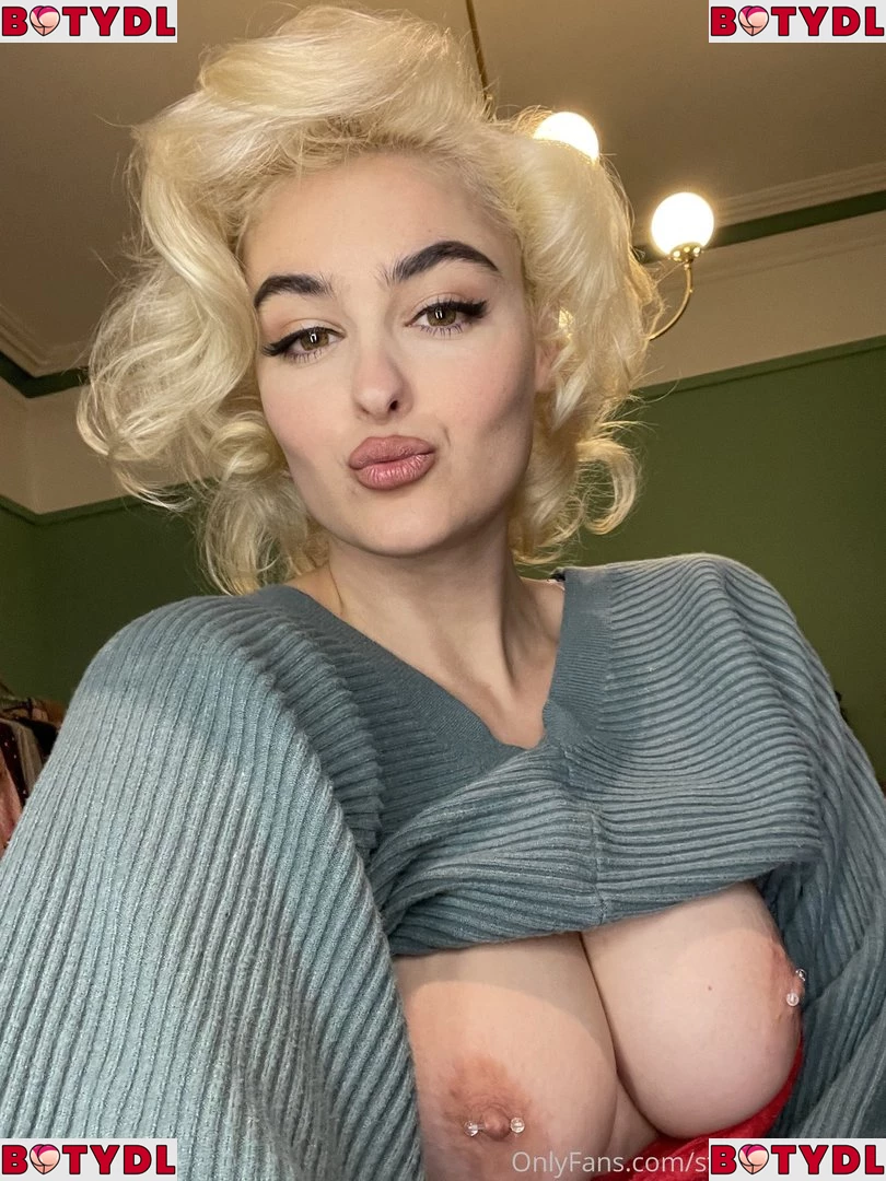 Stefania Ferrario Onlyfans Photo Gallery 