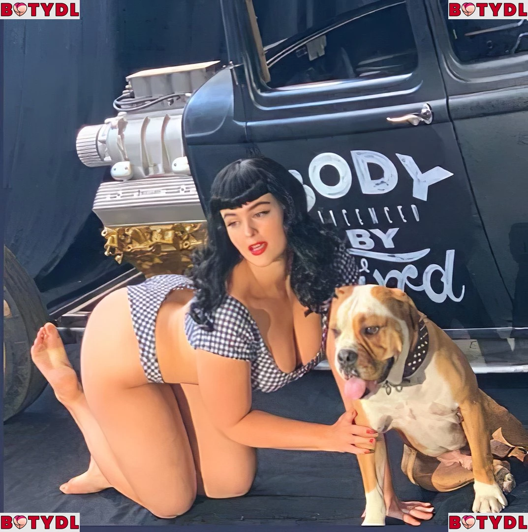 Stefania Ferrario Onlyfans Photo Gallery 