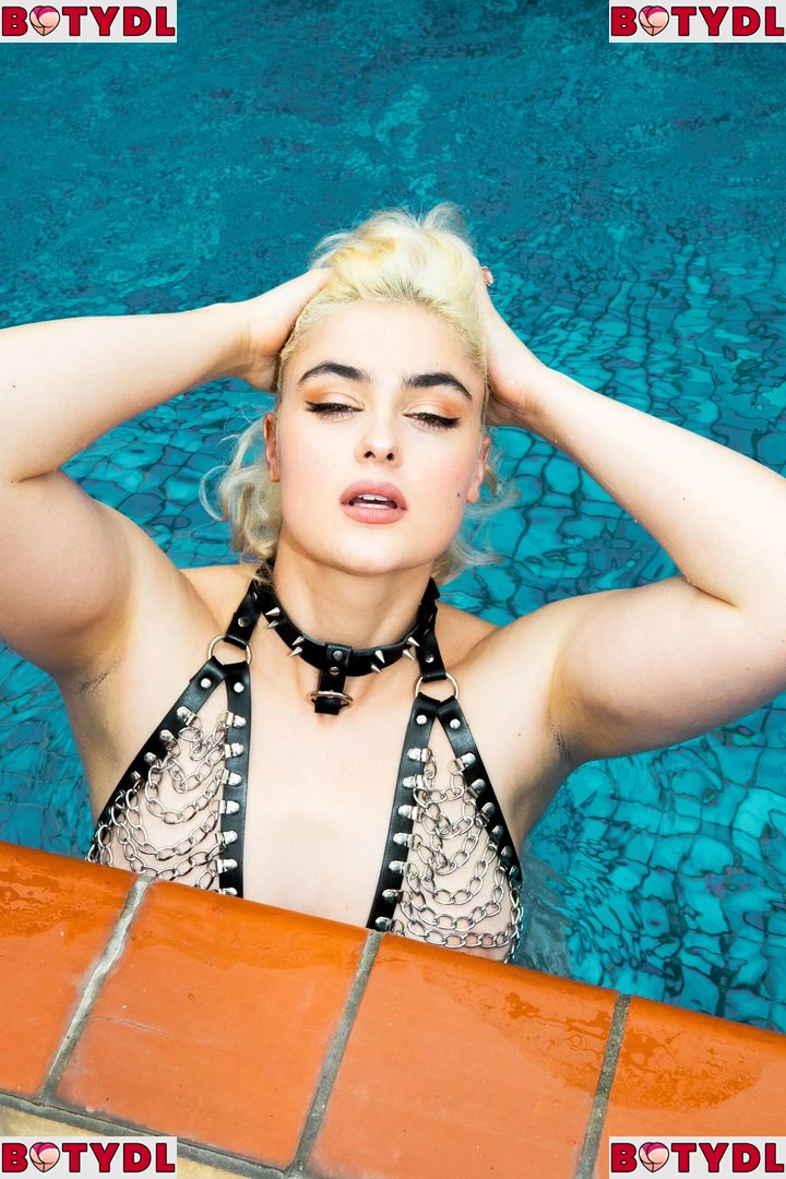 Stefania Ferrario Onlyfans Photo Gallery 