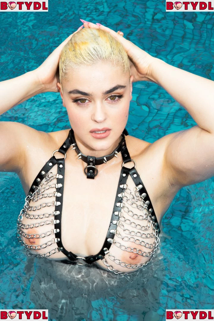 Stefania Ferrario Onlyfans Photo Gallery 