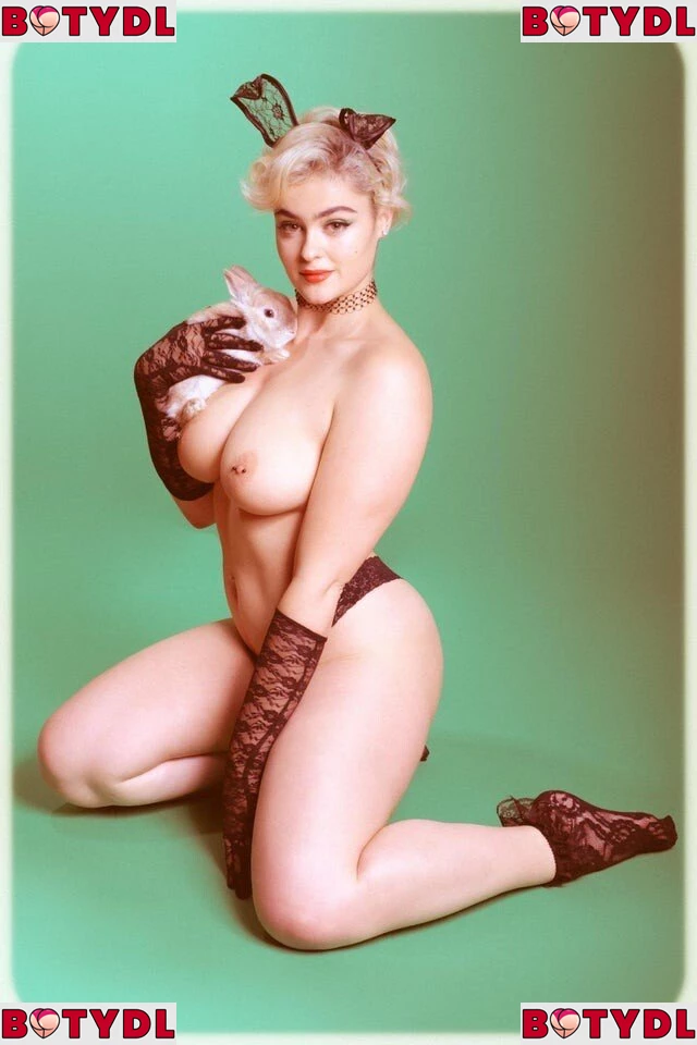 Stefania Ferrario Onlyfans Photo Gallery 