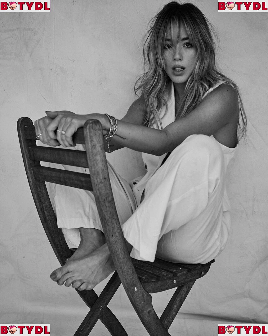 Chloe Bennet Onlyfans Photo Gallery 