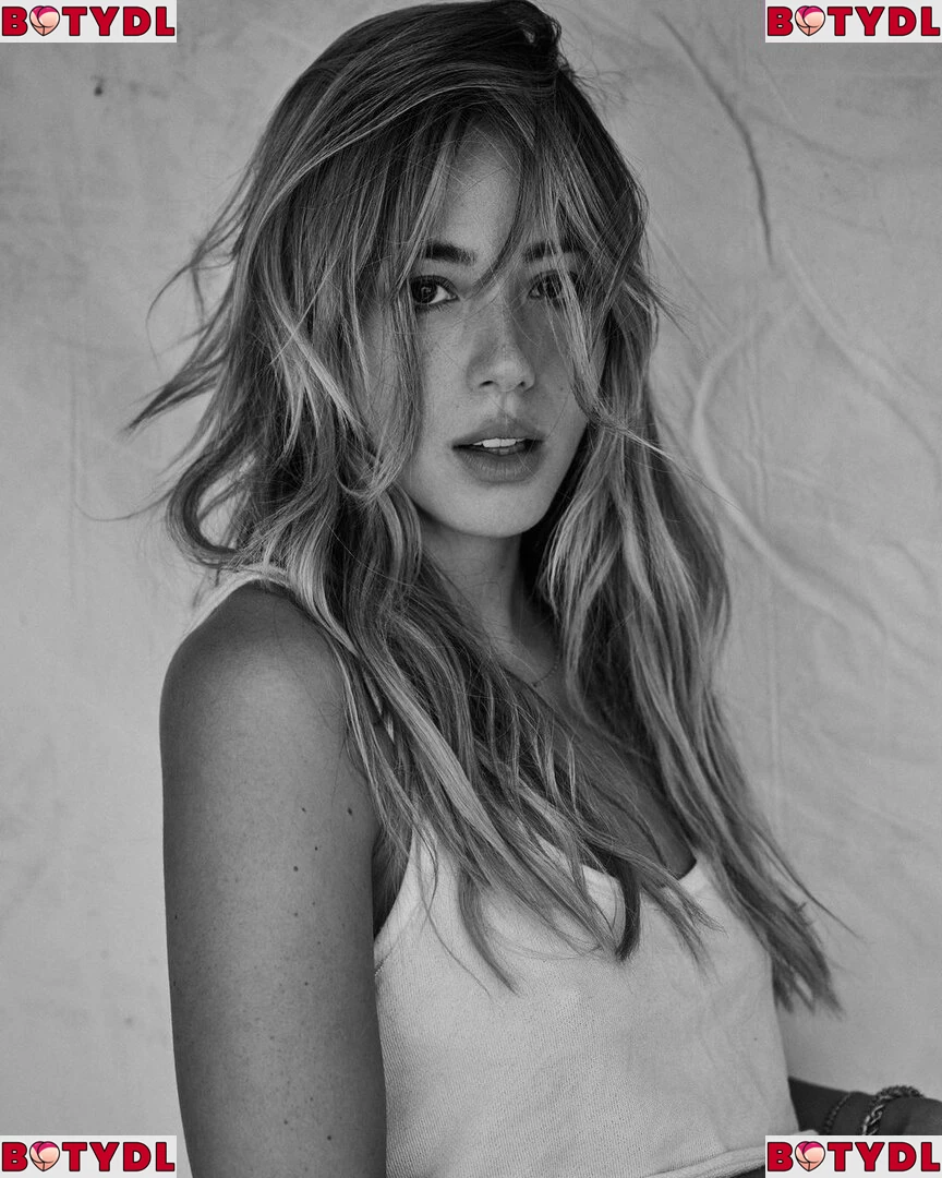 Chloe Bennet Onlyfans Photo Gallery 