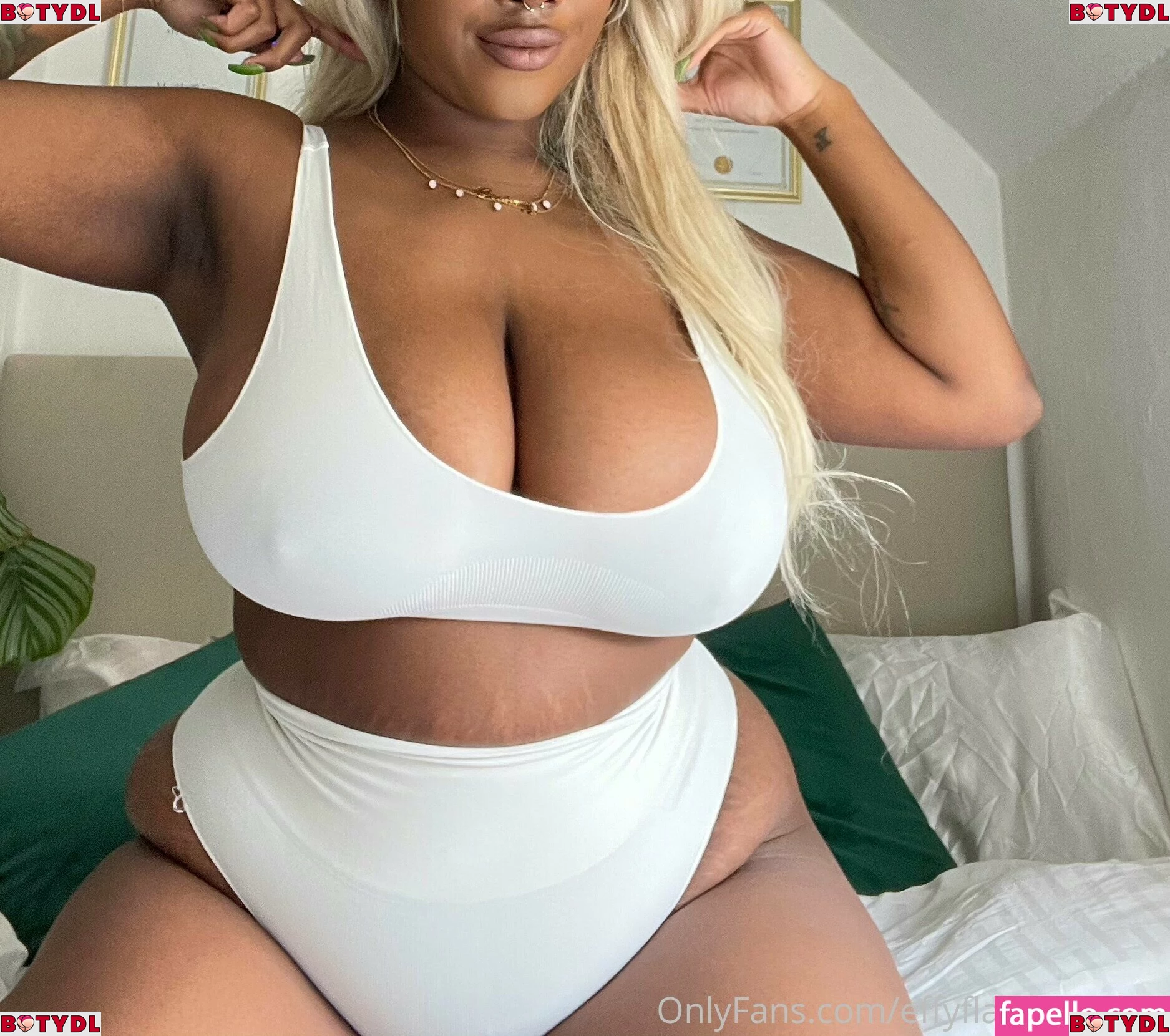 Renee Kuleape Onlyfans Photo Gallery 