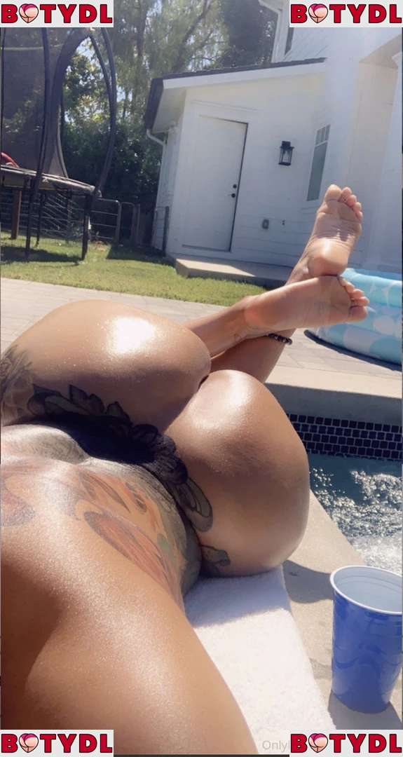 Black_chyna Onlyfans Photo Gallery 