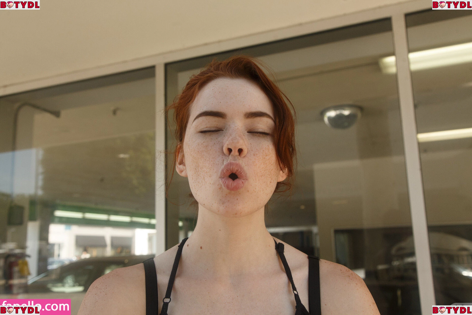 Sabrina Lynn Onlyfans Photo Gallery 