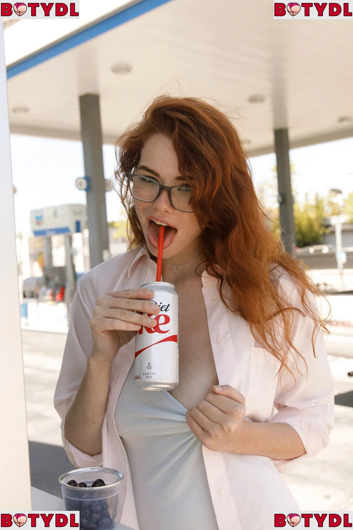 Sabrina Lynn Onlyfans Photo Gallery 