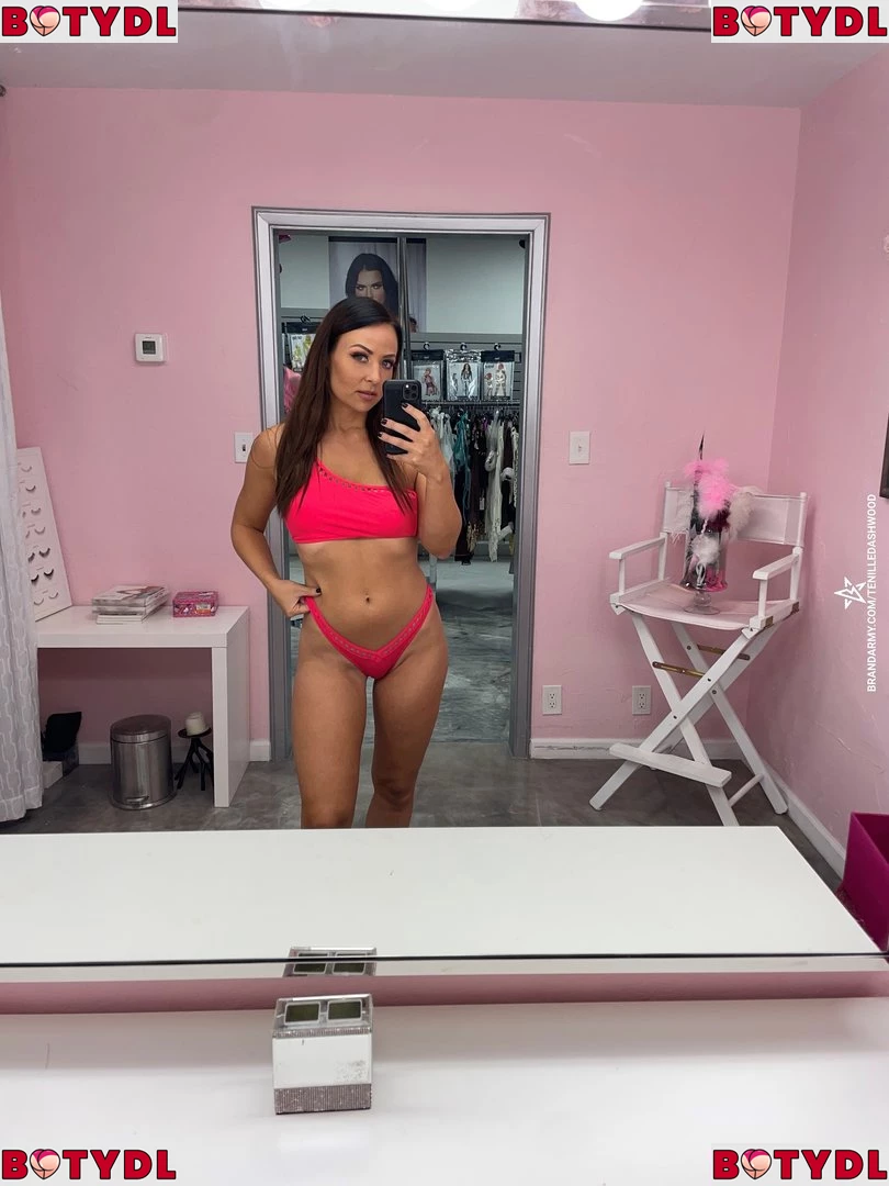 Tenille Dashwood Onlyfans Photo Gallery 