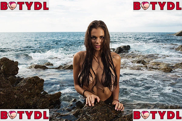 VikiOdintcova Onlyfans Photo Gallery 