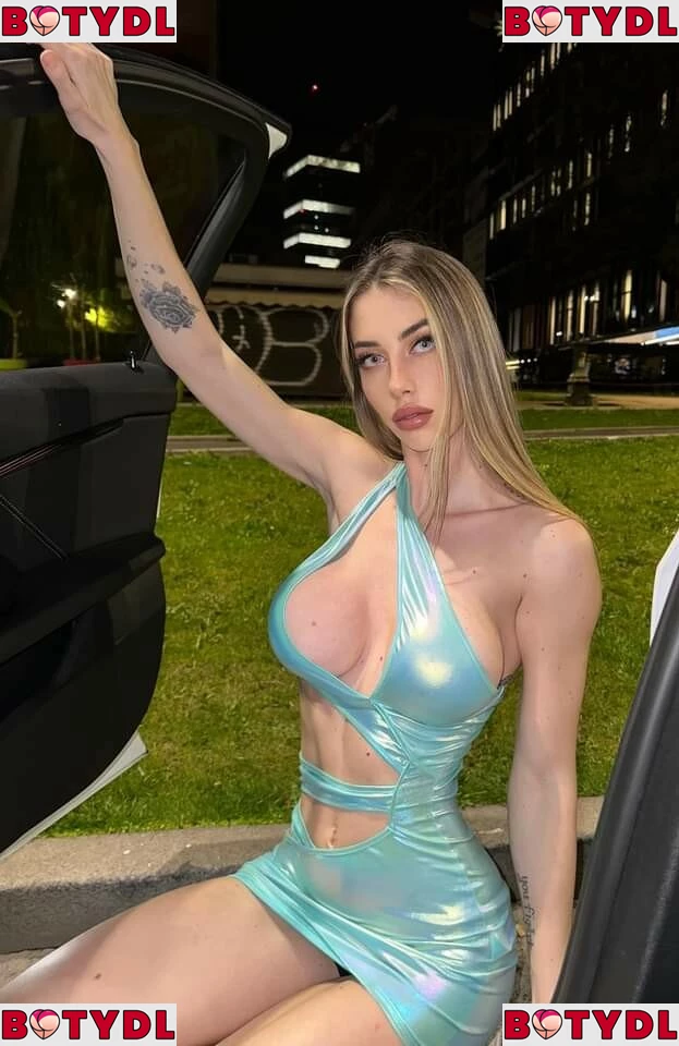 Eve Menta Onlyfans Photo Gallery 