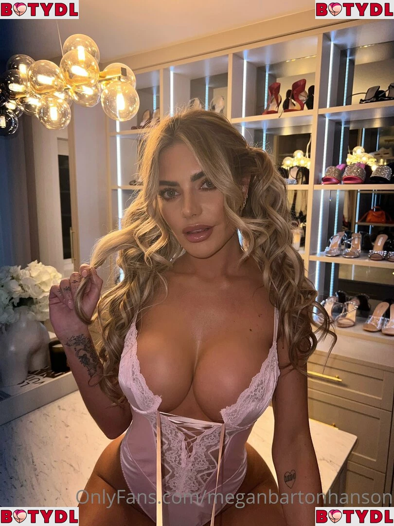 Megan Barton Hanson Onlyfans Photo Gallery 