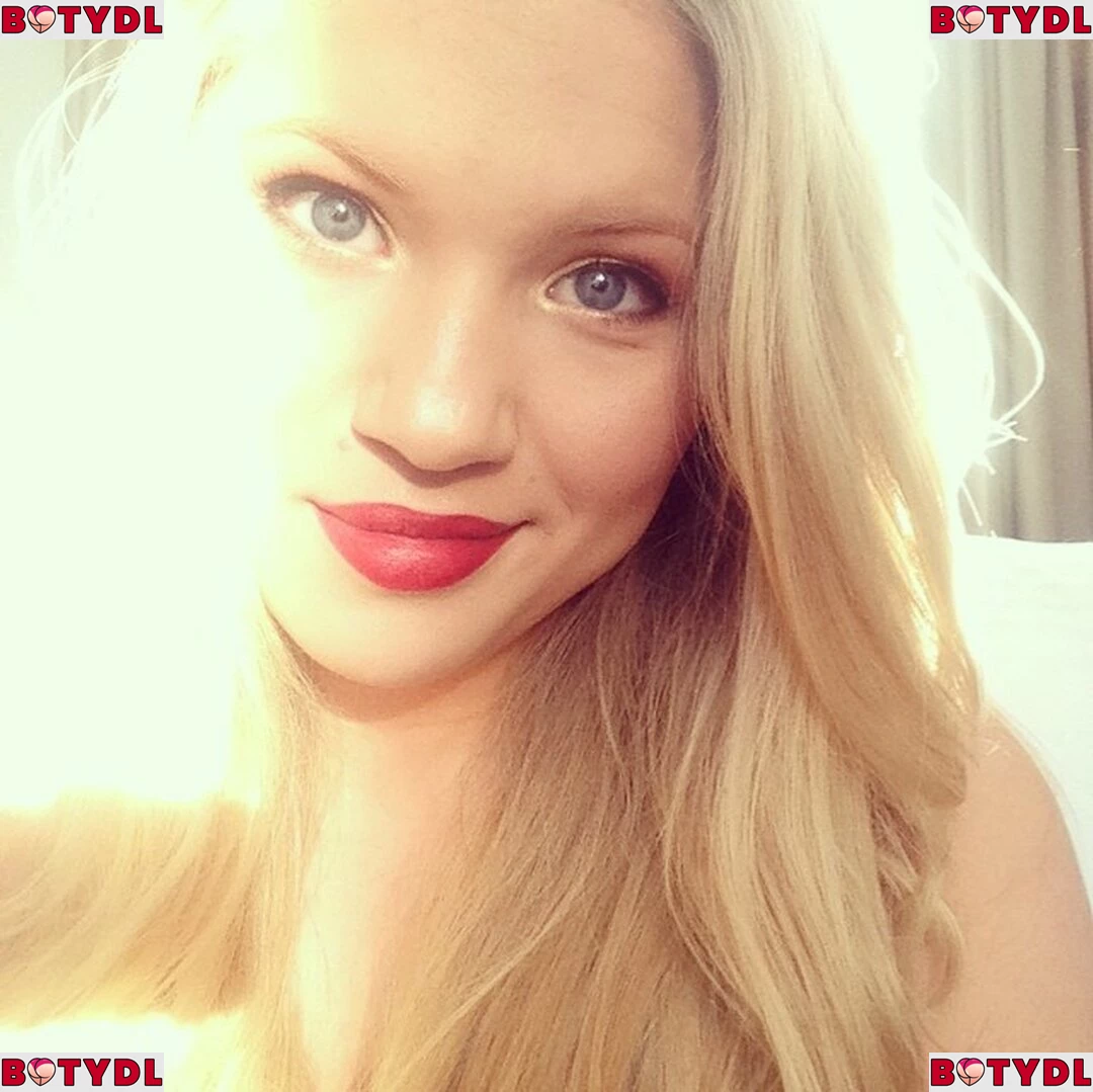 Anja Nissen Onlyfans Photo Gallery 