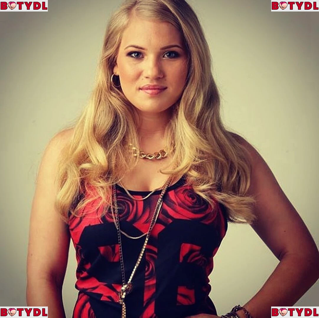 Anja Nissen Onlyfans Photo Gallery 