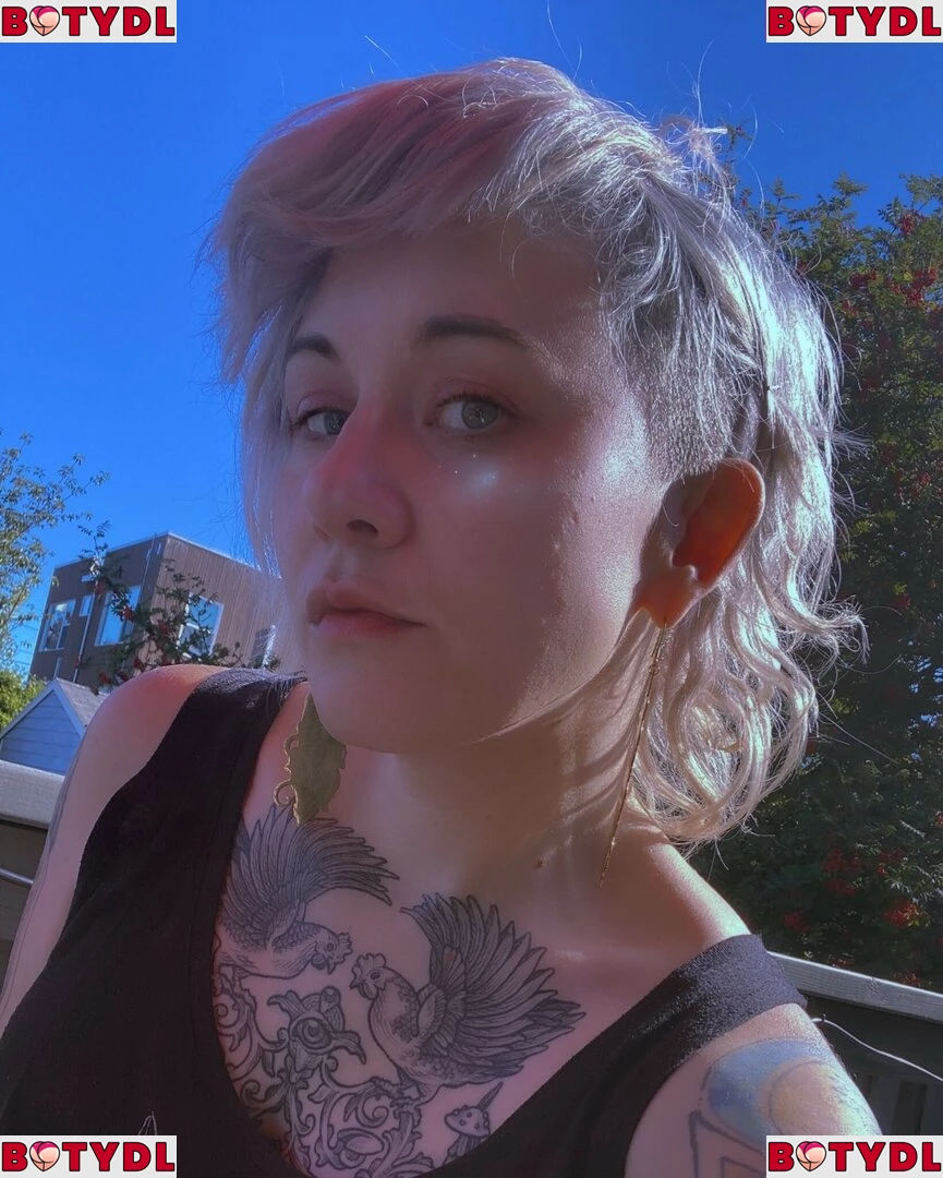 Holly Conrad Onlyfans Photo Gallery 