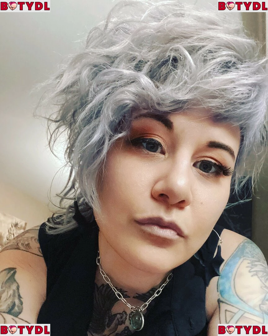 Holly Conrad Onlyfans Photo Gallery 