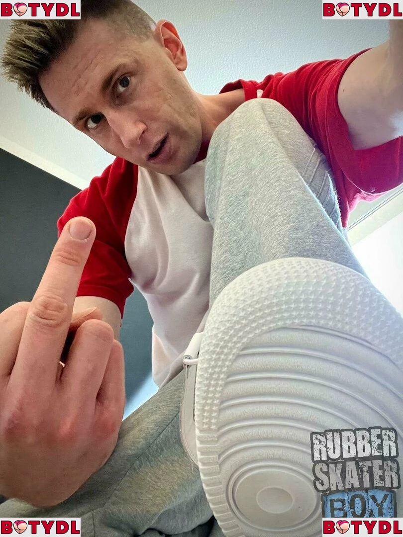 rubberskaterboy Onlyfans Photo Gallery 