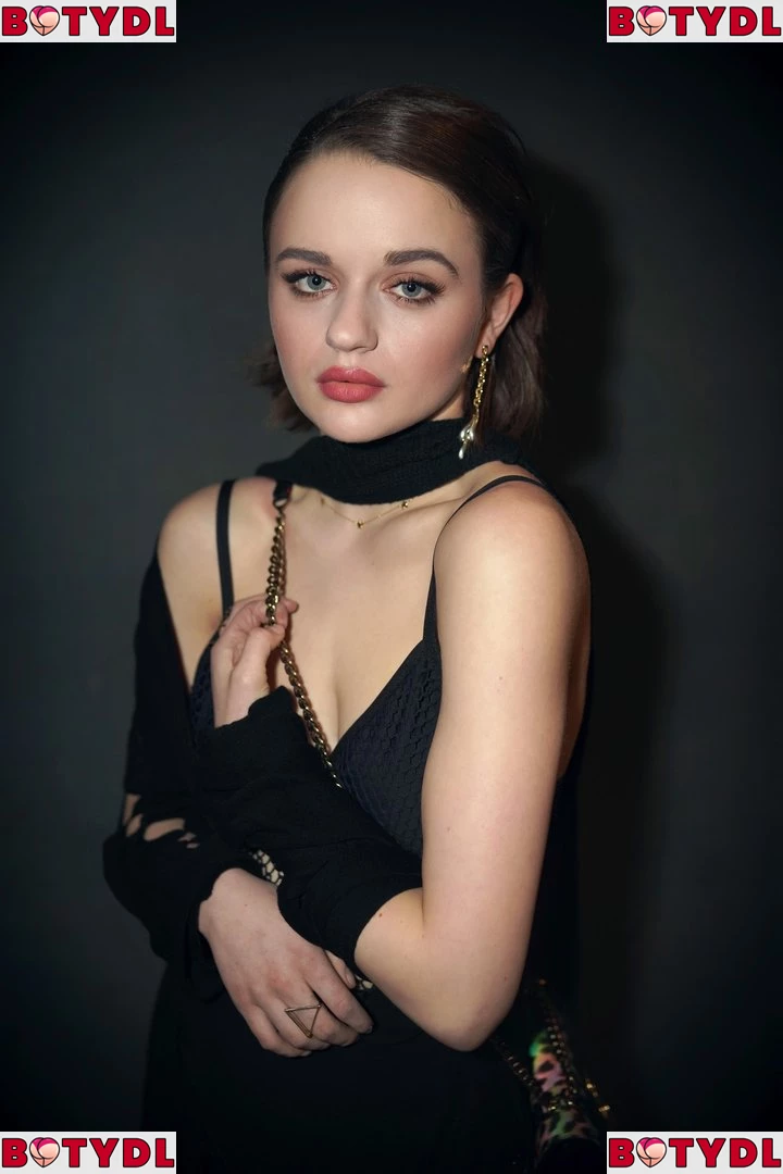 Joey King Onlyfans Photo Gallery 