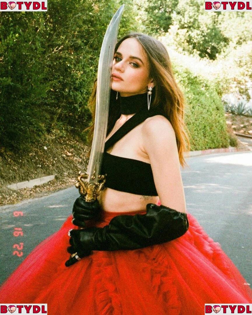 Joey King Onlyfans Photo Gallery 