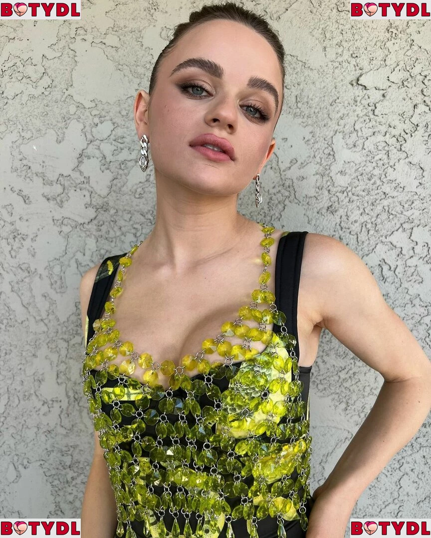 Joey King Onlyfans Photo Gallery 