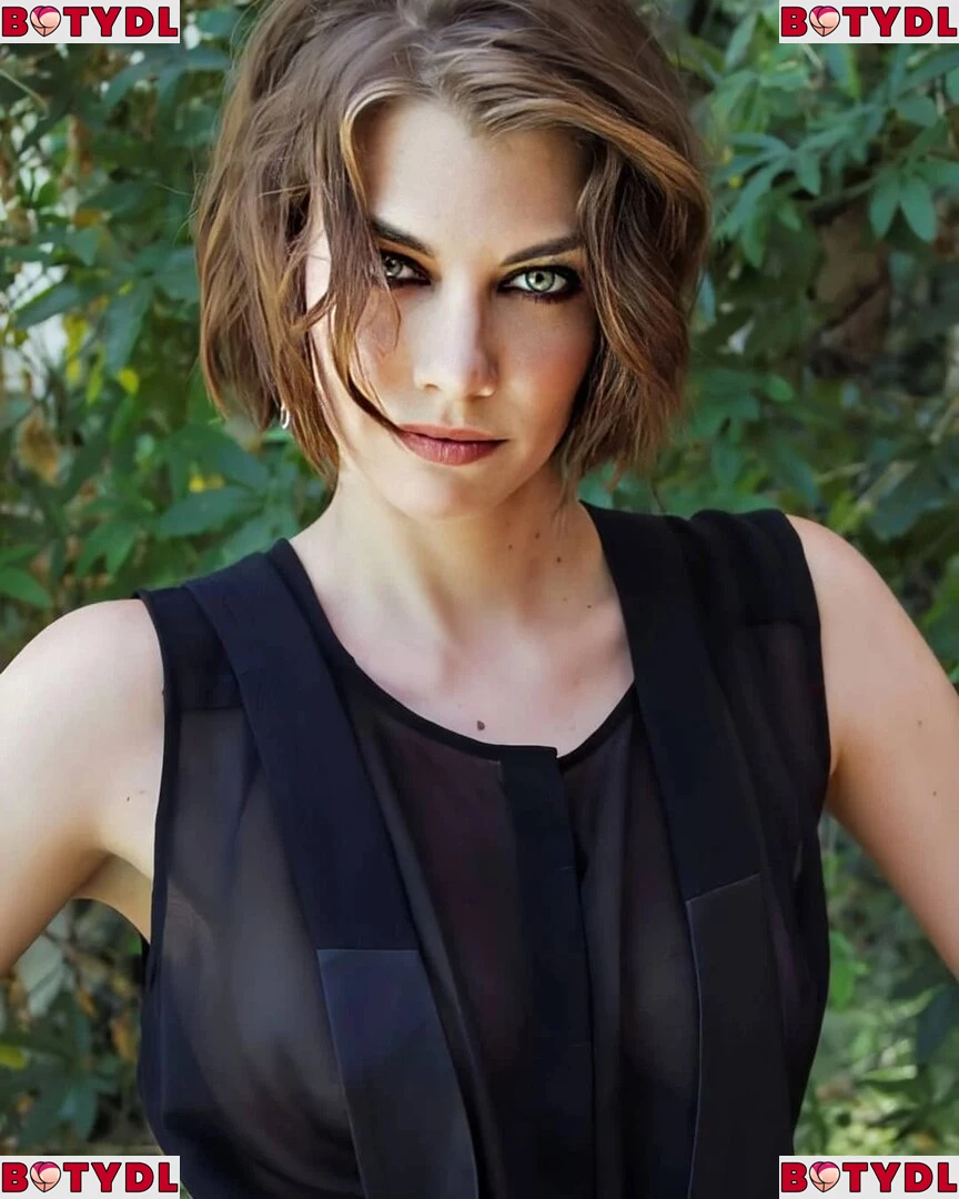 Lauren Cohan Onlyfans Photo Gallery 