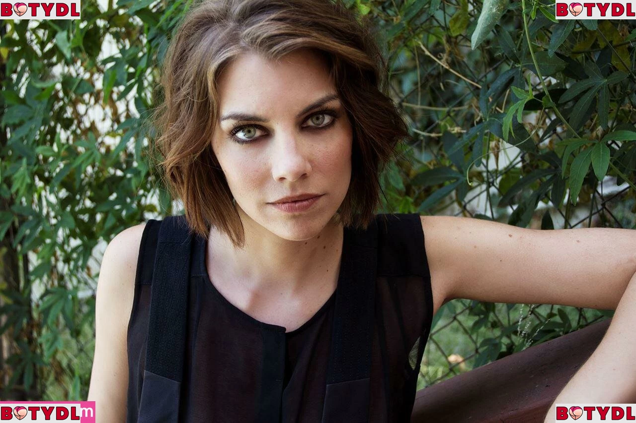 Lauren Cohan Onlyfans Photo Gallery 