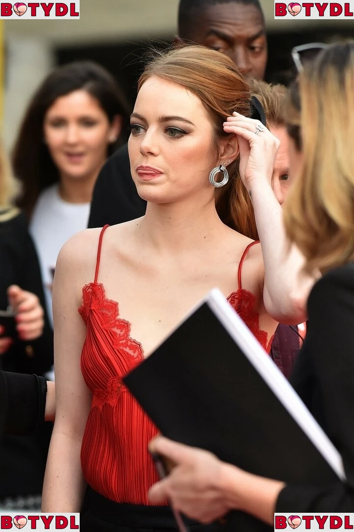 Emma Stone Onlyfans Photo Gallery 