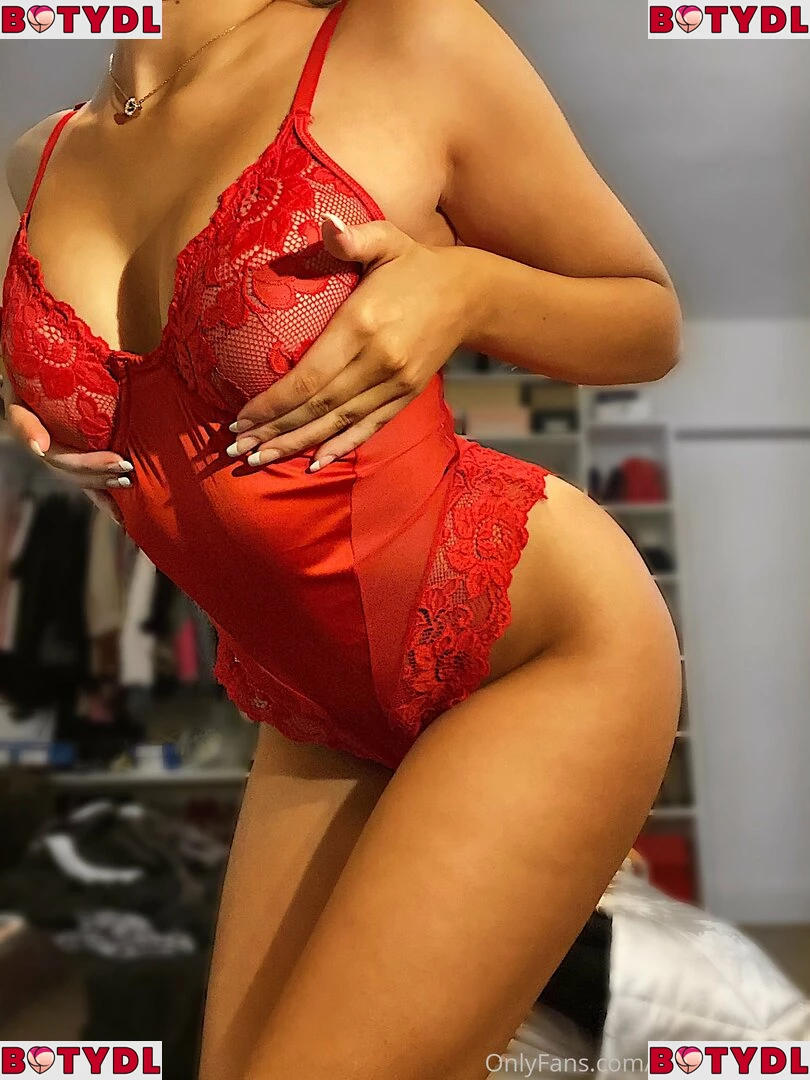 meganmariac Onlyfans Photo Gallery 