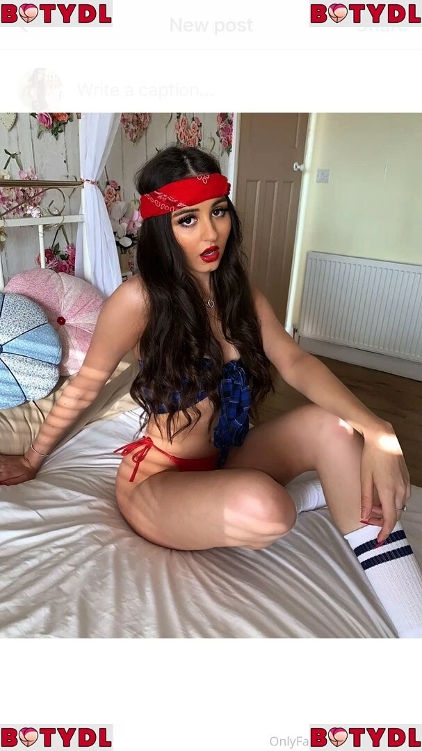 meganmariac Onlyfans Photo Gallery 