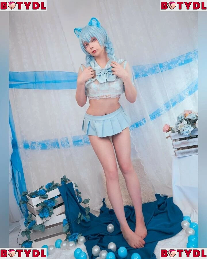 Akariia Cosplay Onlyfans Photo Gallery 