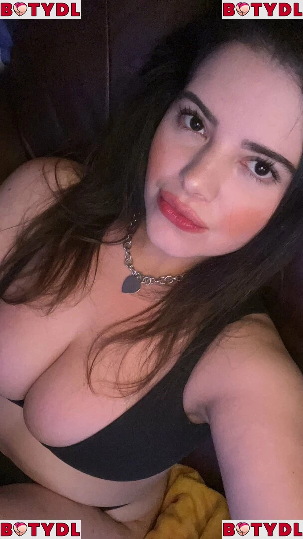 vanessinator Onlyfans Photo Gallery 