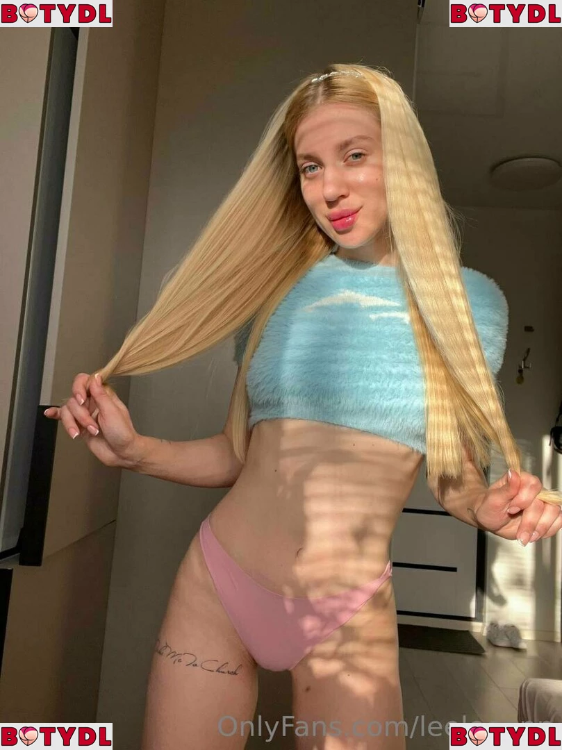 outlaw_blonde Onlyfans Photo Gallery 